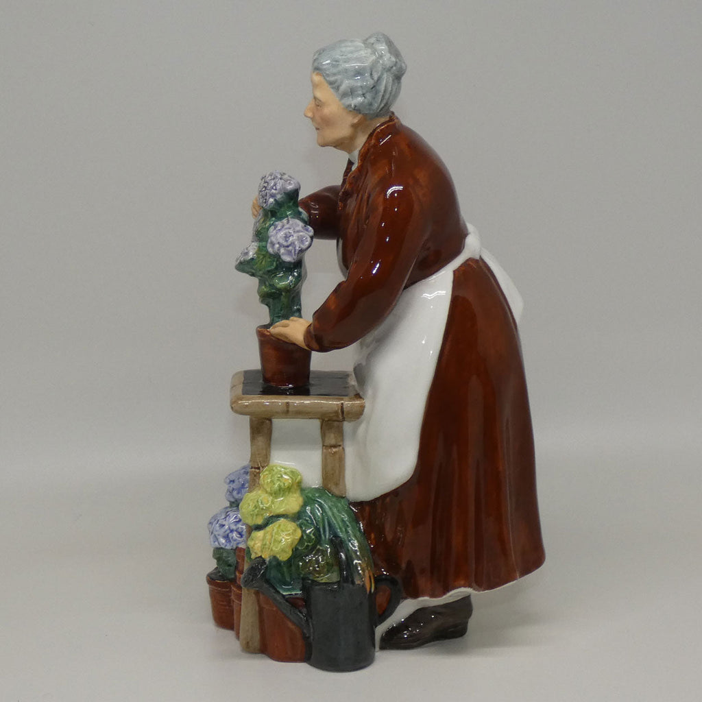 hn2349-royal-doulton-figure-flora