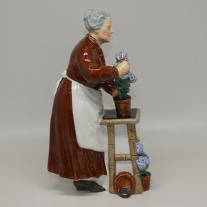 hn2349-royal-doulton-figure-flora