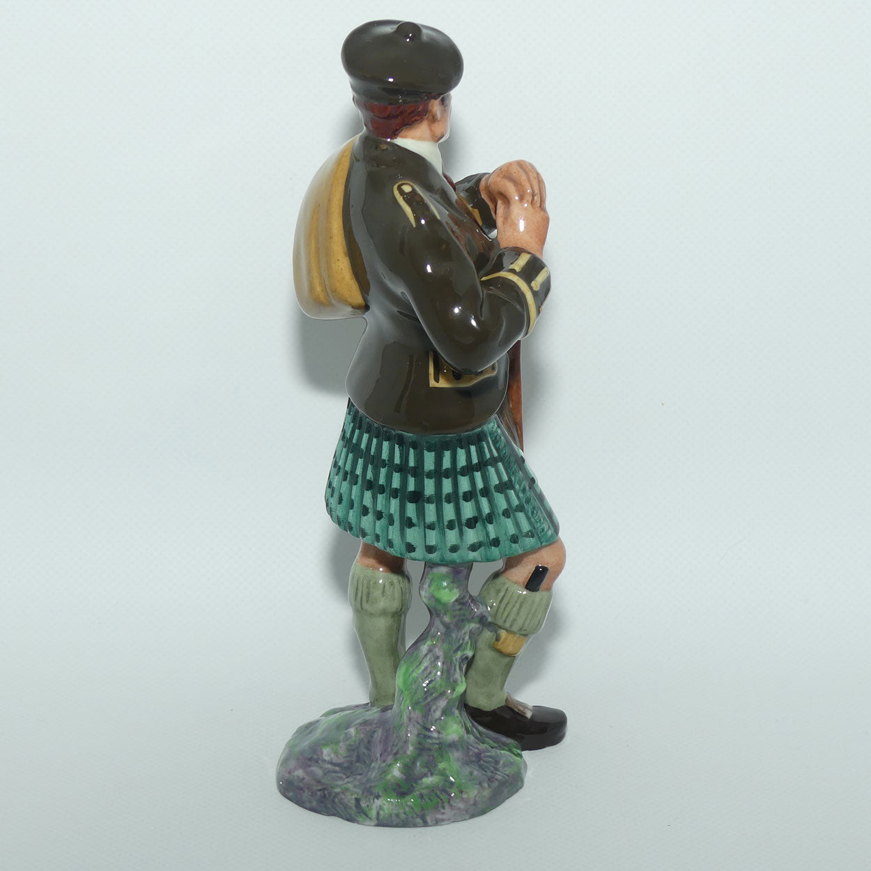 HN2361 Royal Doulton figure The Laird | Newer Stamp