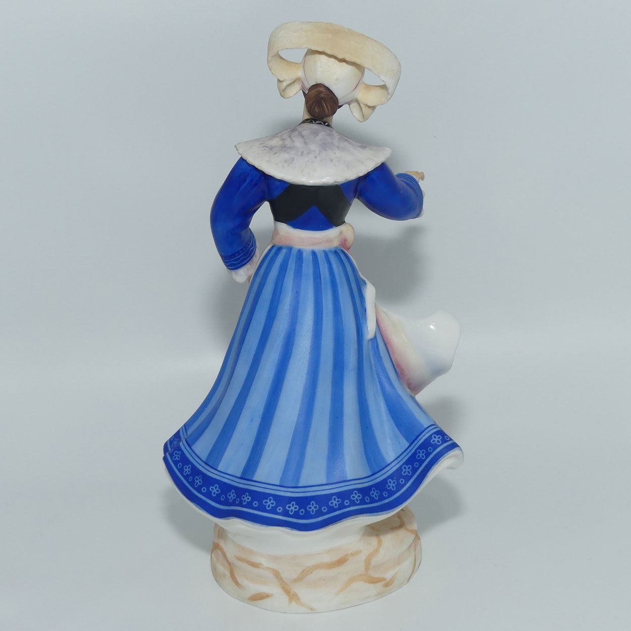 HN2383 Royal Doulton figure Breton Dancer | LE589/750 | Box, Base + Cert