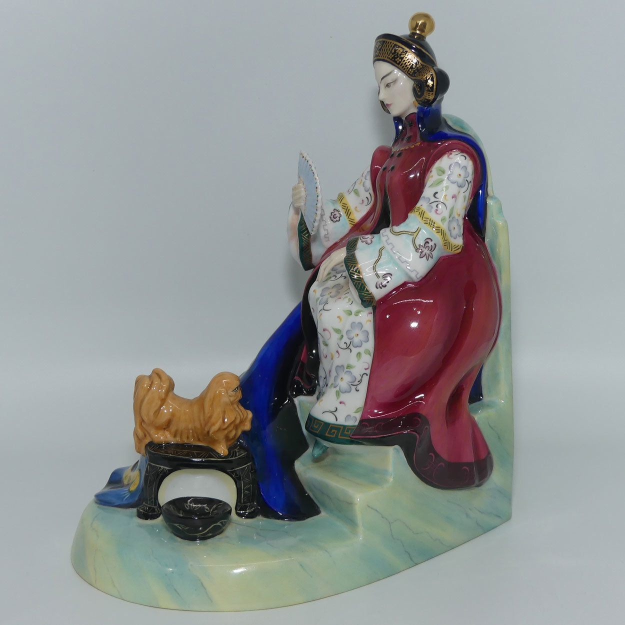 HN2391 Royal Doulton figure T'zu-hsi, Empress Dowager | Les Femmes Fatales
