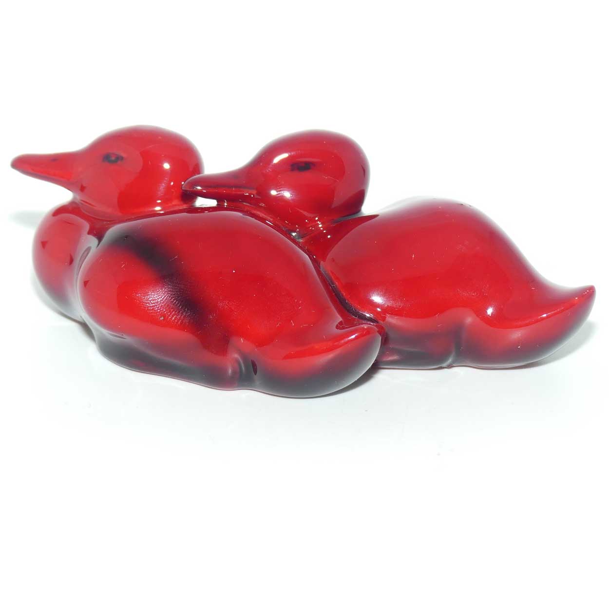 HN0239 Royal Doulton Flambe Ducklings Resting