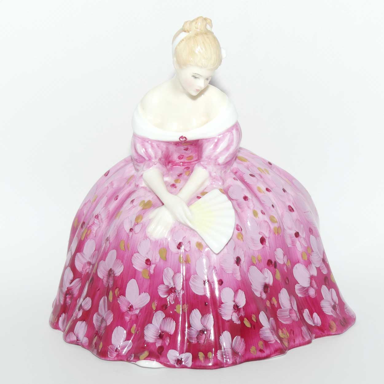 HN2471 Royal Doulton figure Victoria