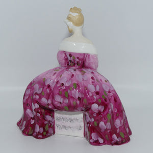 HN2471 Royal Doulton figurine Victoria | Leslie Harradine