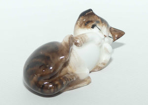 HN2579 Royal Doulton Character Kitten figure | Lying on Back