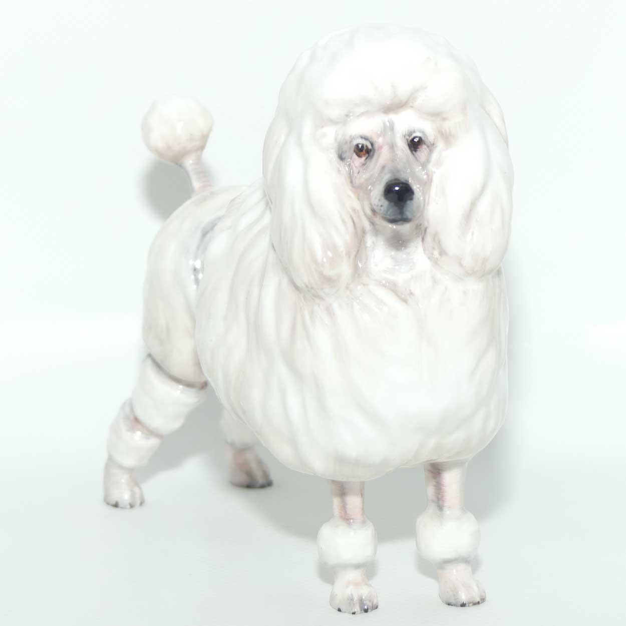 HN2631 Royal Doulton French Poodle | Medium