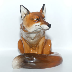 HN2634 Royal Doulton Fox | Seated | Prestige