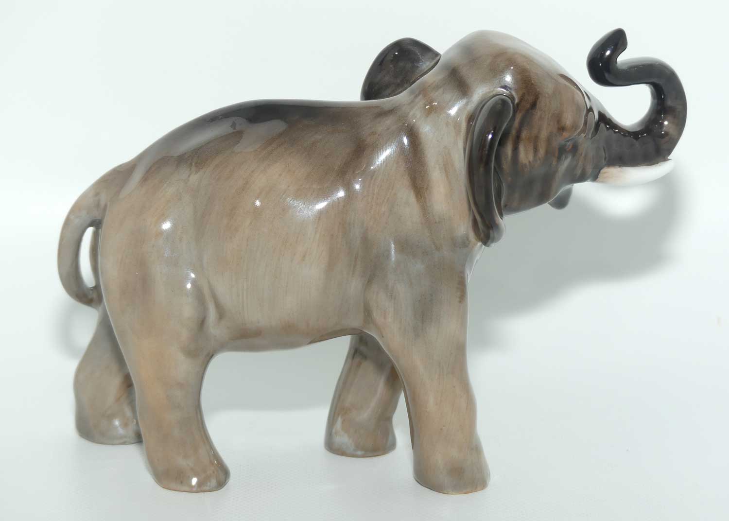 HN2644 Royal Doulton Elephant Trunk in Salute (Grey)