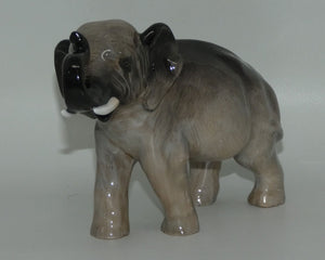 hn2644-royal-doulton-elephant-trunk-in-salute-grey-1