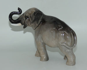 hn2644-royal-doulton-elephant-trunk-in-salute-grey-1