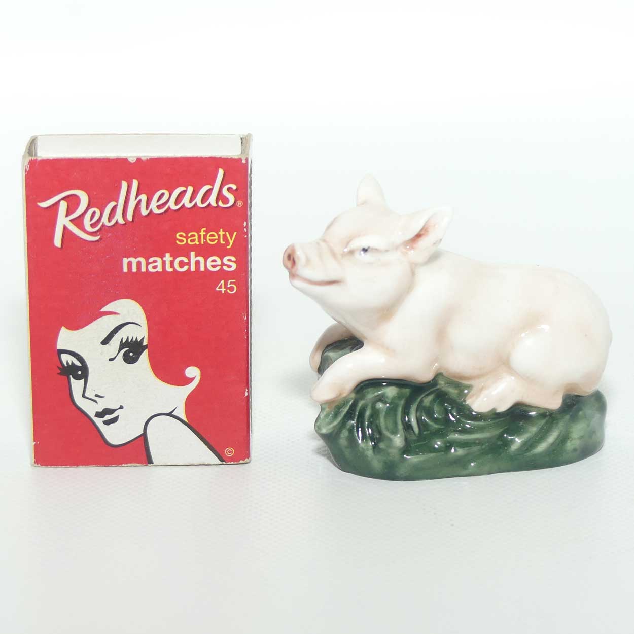 HN2648 Royal Doulton figure Piglet