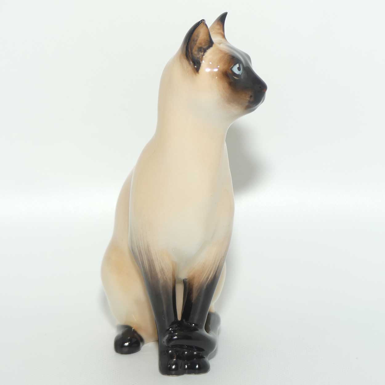 HN2655 Royal Doulton Siamese Cat | Seated