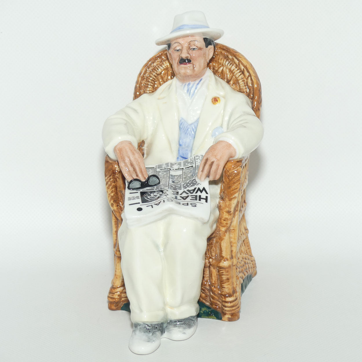 HN2680 Royal Doulton figure Taking Things Easy | Cream | Boxed