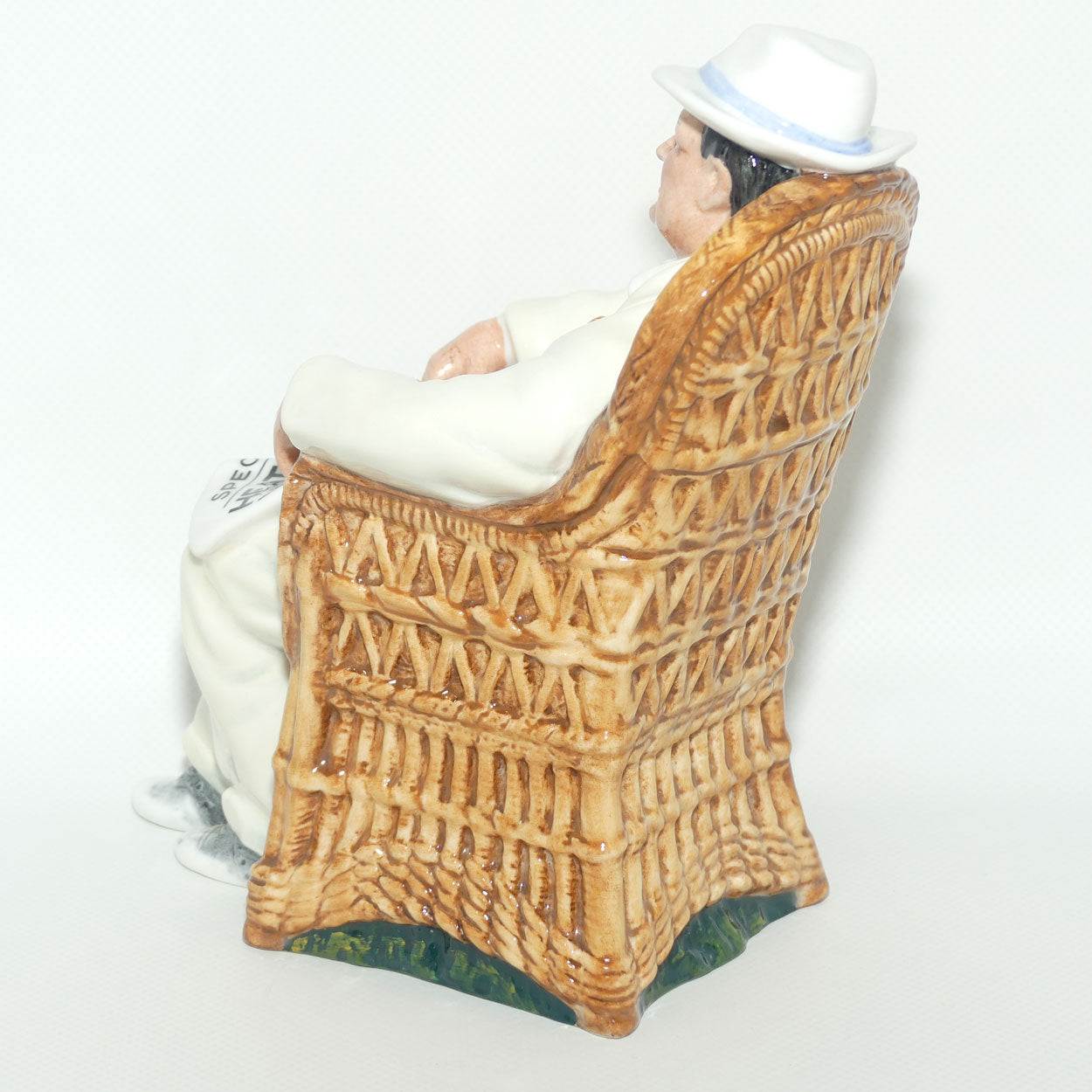 HN2680 Royal Doulton figure Taking Things Easy | Cream | Boxed