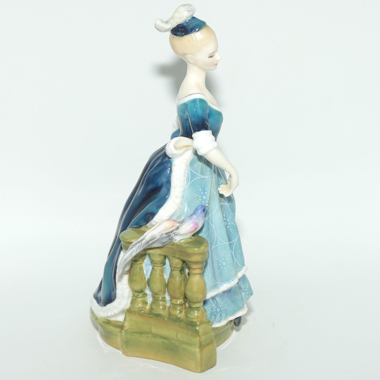 HN2724 Royal Doulton figure Clarinda