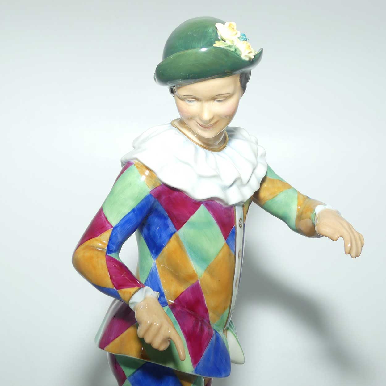 HN2737 Royal Doulton figure Harlequin | Prestige