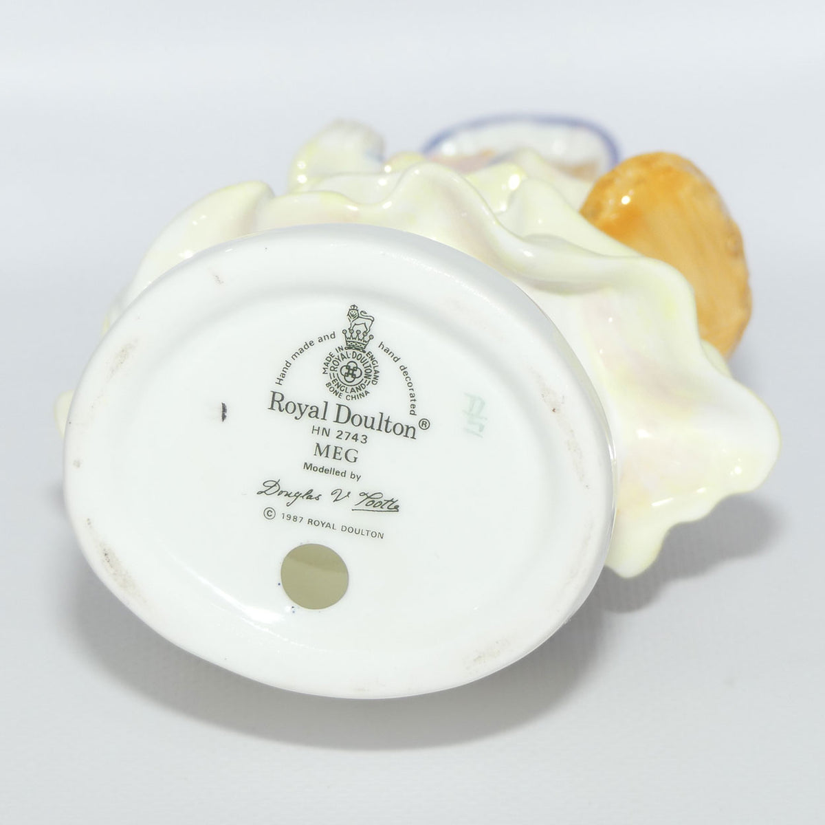 HN2743 Royal Doulton figure Meg | #2 | Bold Lilac