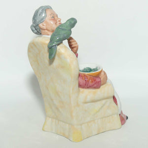 HN2768 Royal Doulton figure Pretty Polly