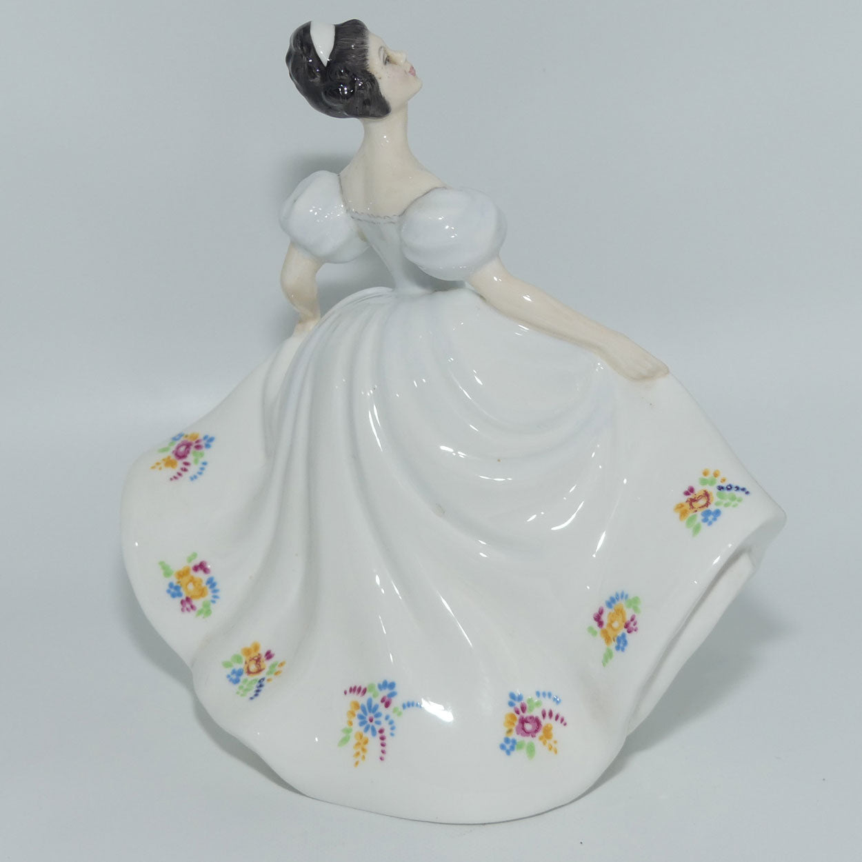HN2789 Royal Doulton figurine Kate