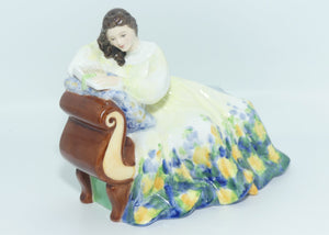 Royal Doulton figurine Solitude HN2810 | Designer: Peggy Davies | Issued: 1977 - 1983