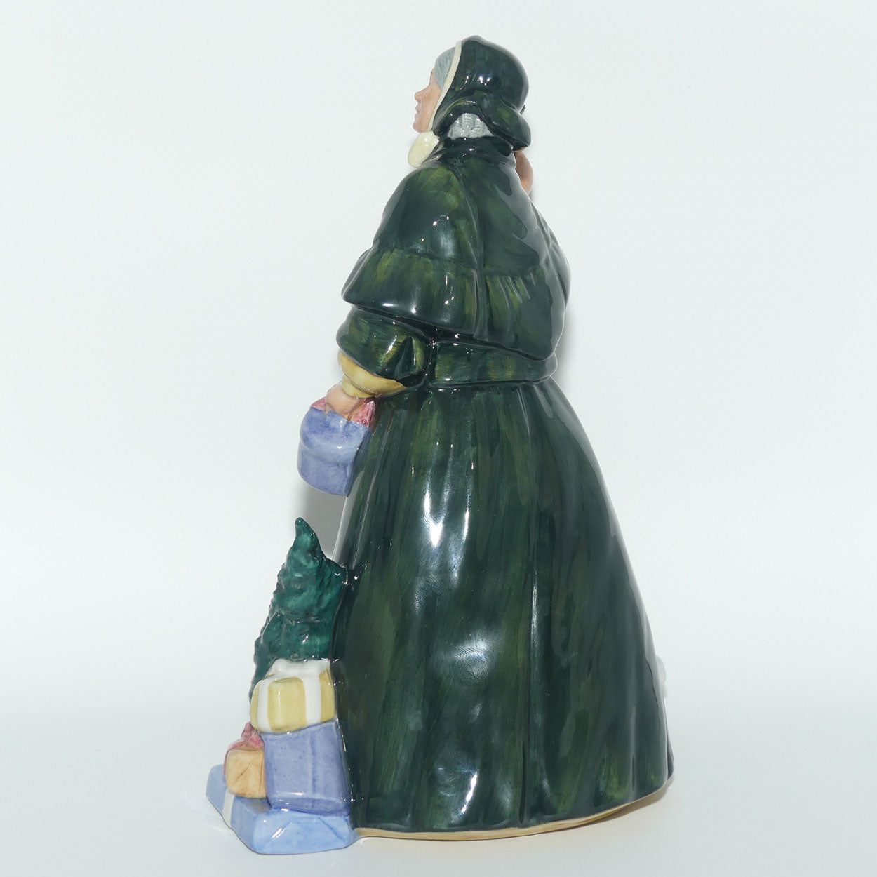 HN2851 Royal Doulton figure Christmas Parcels #1