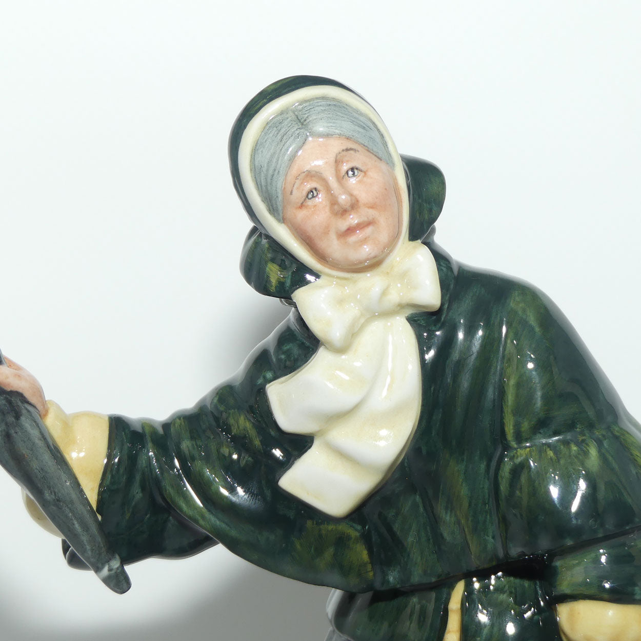 HN2851 Royal Doulton figure Christmas Parcels #1