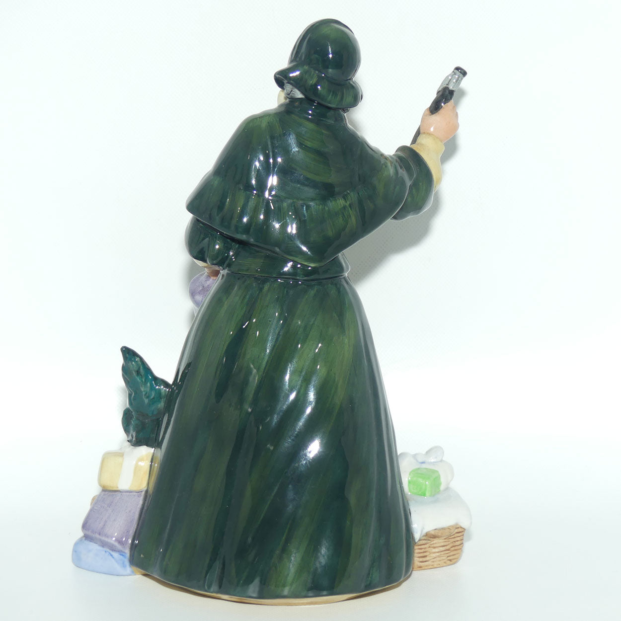 HN2851 Royal Doulton figure Christmas Parcels #2