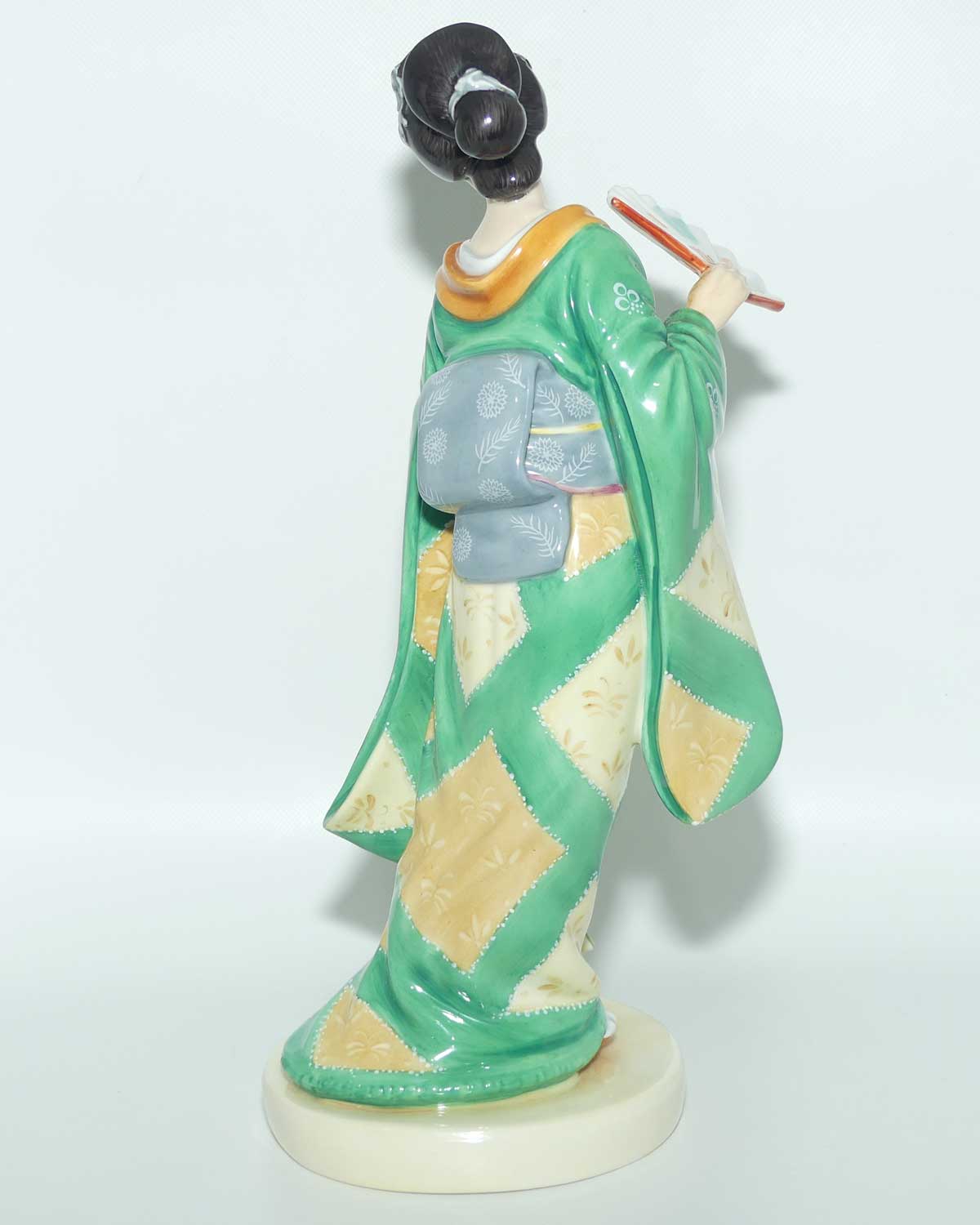 HN2899 Royal Doulton figure | Gilbert and Sullivan | Yum Yum | #1