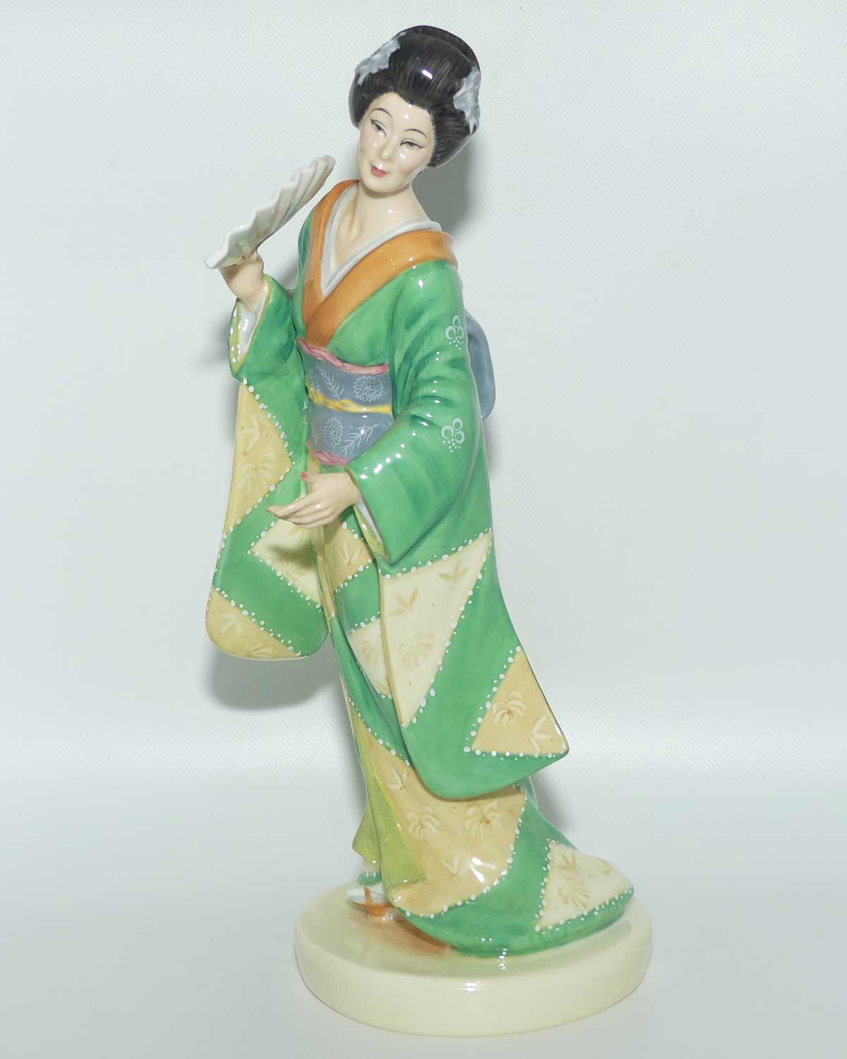 HN2899 Royal Doulton figure | Gilbert and Sullivan | Yum Yum 