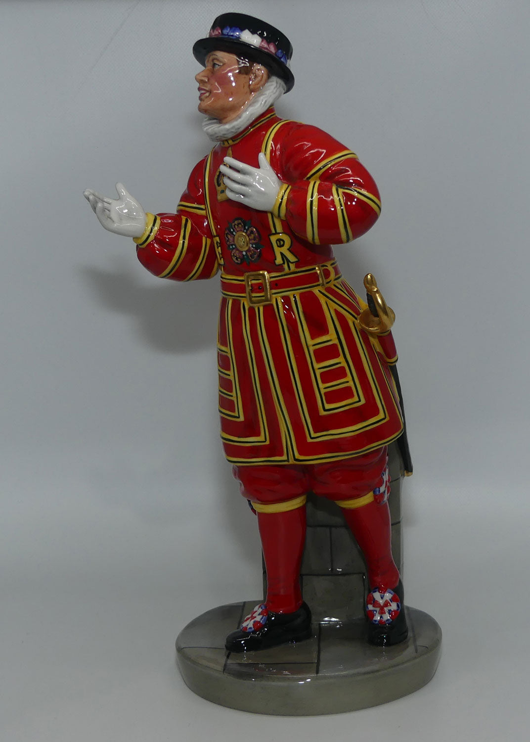 HN2903 Royal Doulton figure | Gilbert and Sullivan | Colonel Fairfax