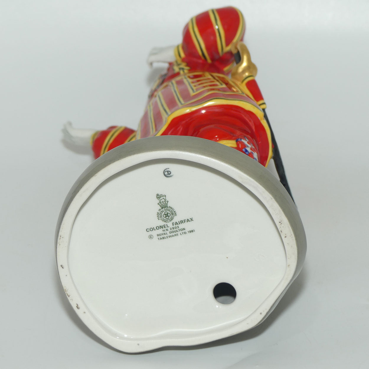 HN2903 Royal Doulton figure | Gilbert and Sullivan | Colonel Fairfax