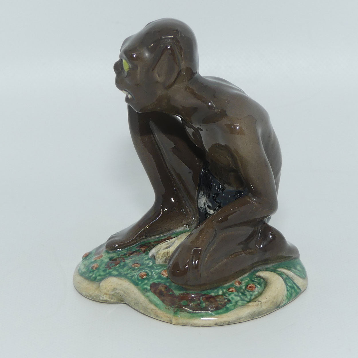hn2913-royal-doulton-figure-gollum