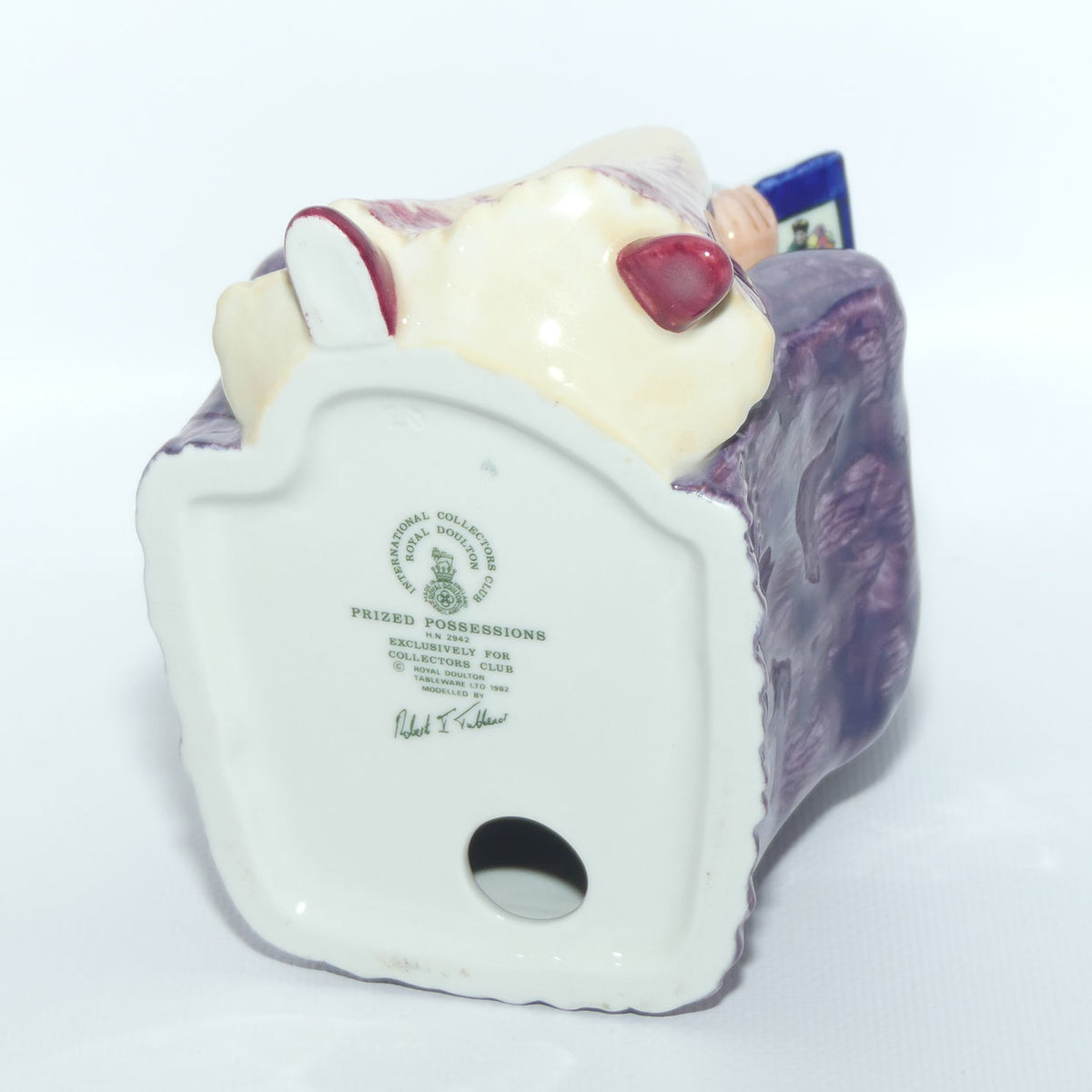Royal Doulton figure Prized Possessions HN2942 | RDICC Exclusive