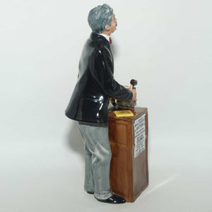 HN2988 Royal Doulton figure The Auctioneer | Character Figurines