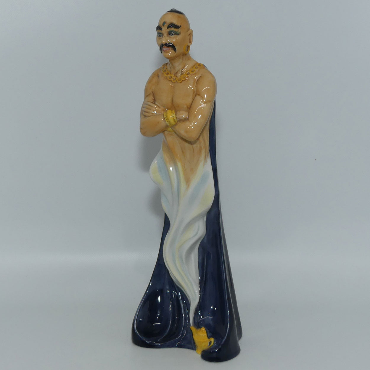 HN2989 Royal Doulton character figure Genie | Robert Tabbenor