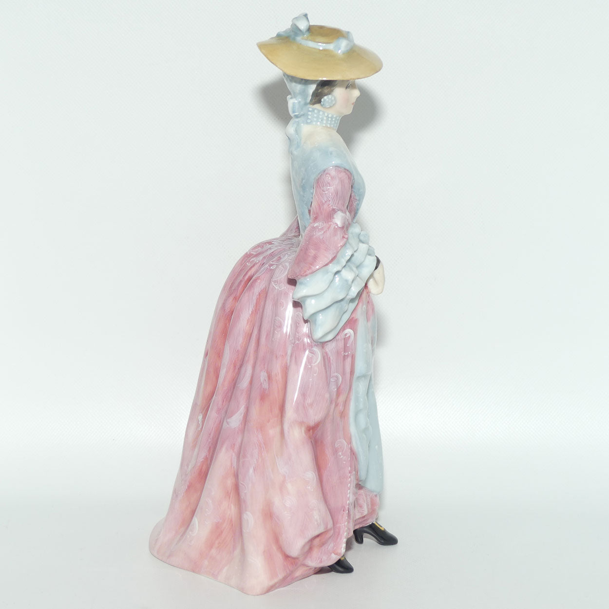 HN3007 Royal Doulton figure Mary, Countess Howe | LE 4307/5000