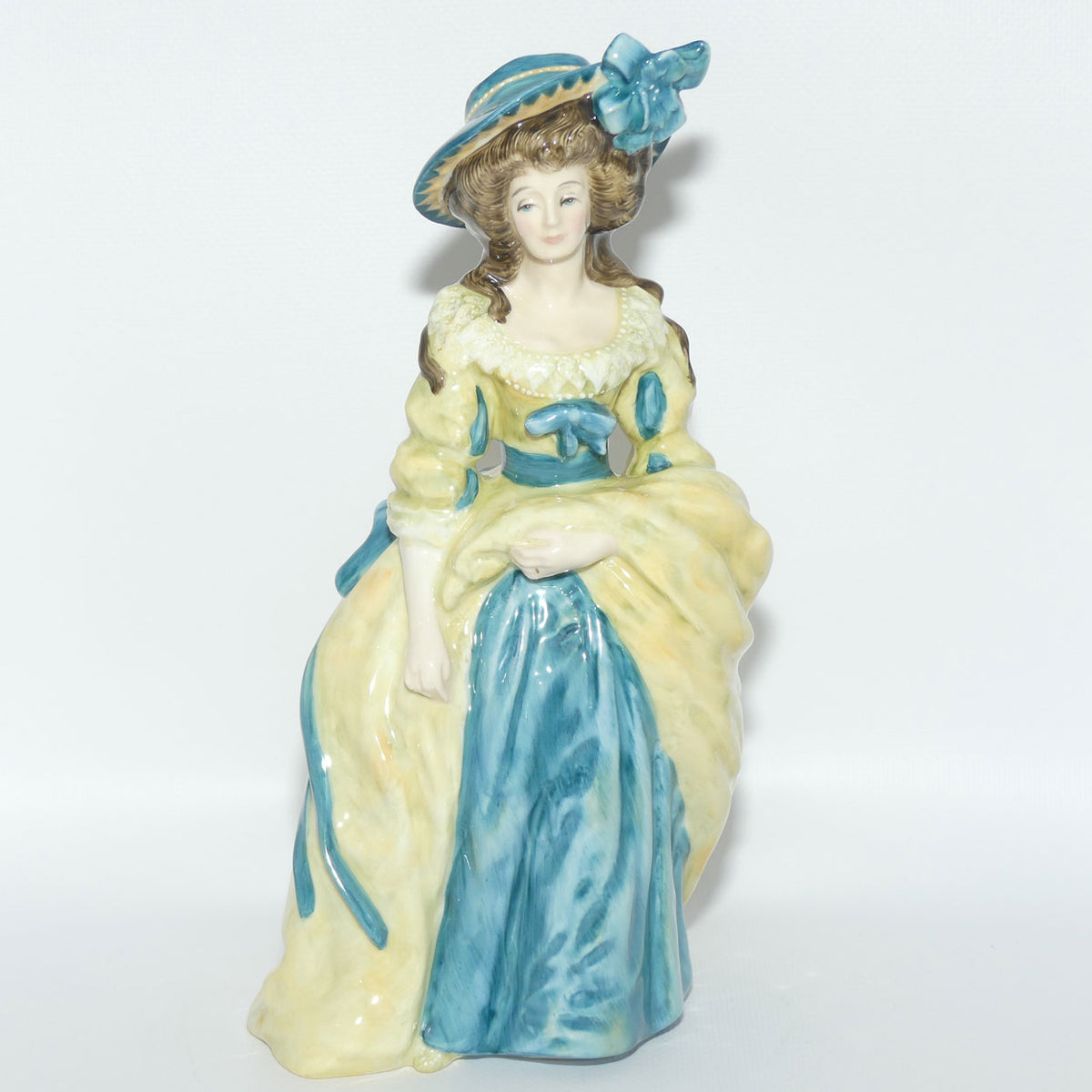 HN3008 Royal Doulton figure Sophia Charlotte, Lady Sheffield | LE 2304/5000 + Cert