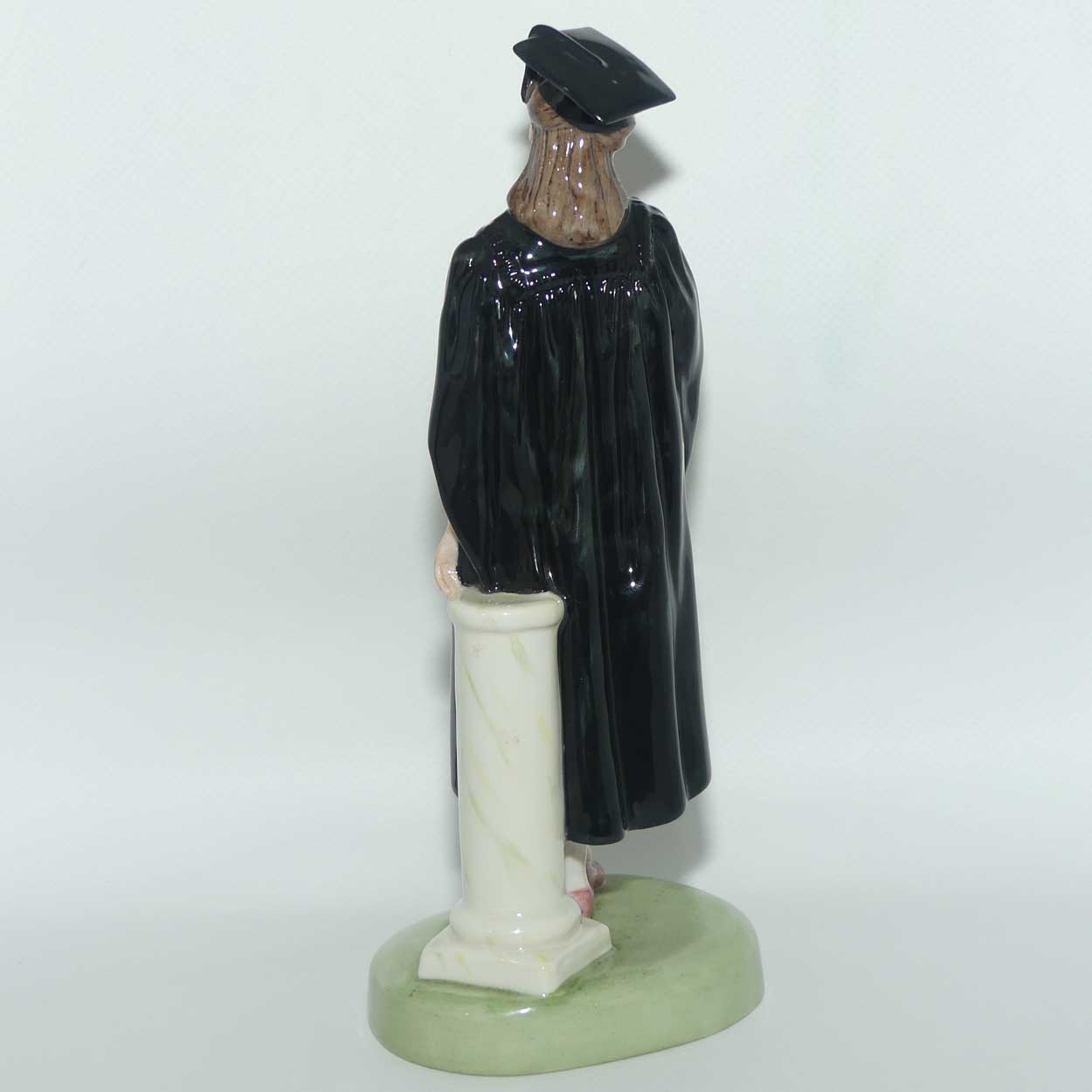 HN3016 Royal Doulton figure The Graduate | Female