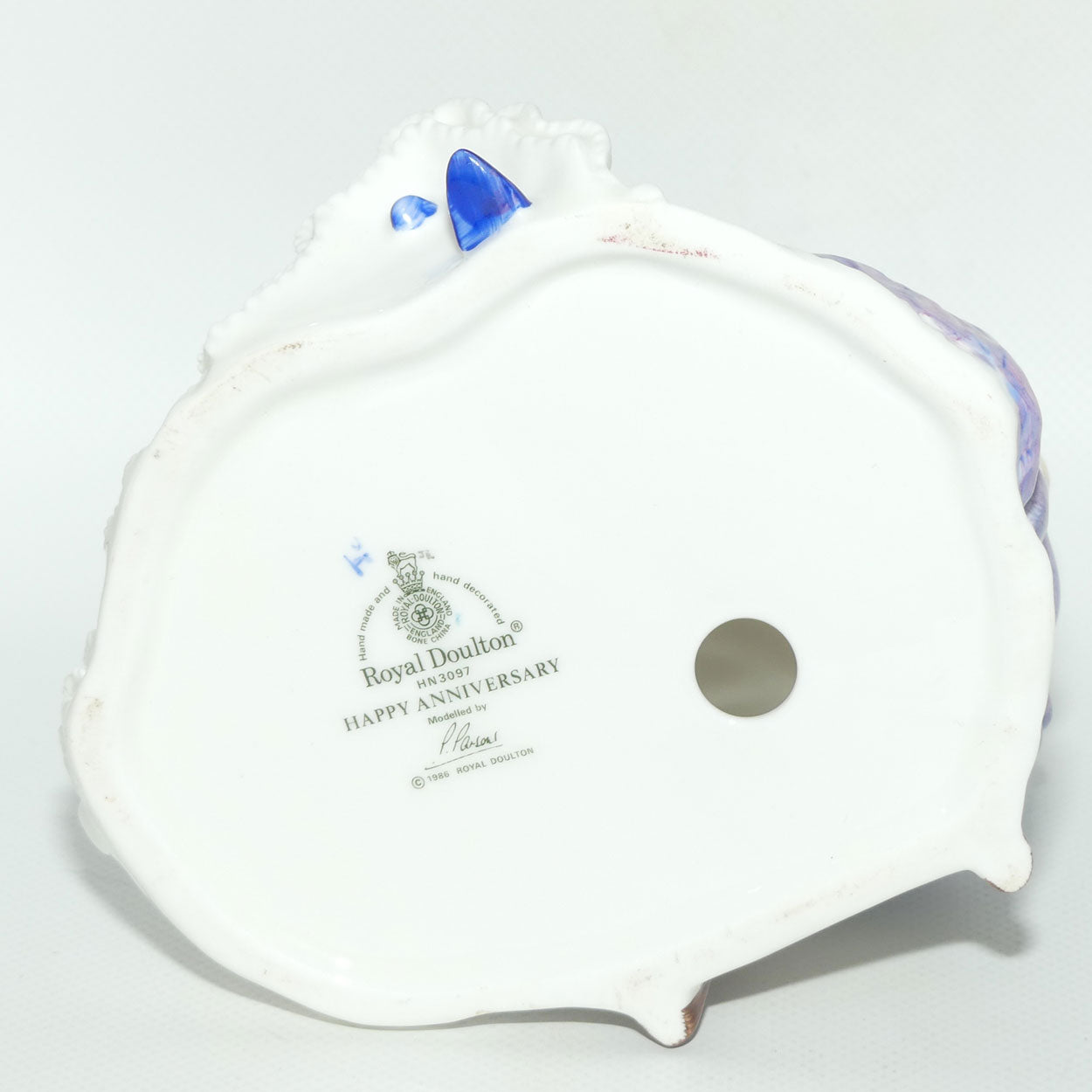HN3097 Royal Doulton figure Happy Anniversary