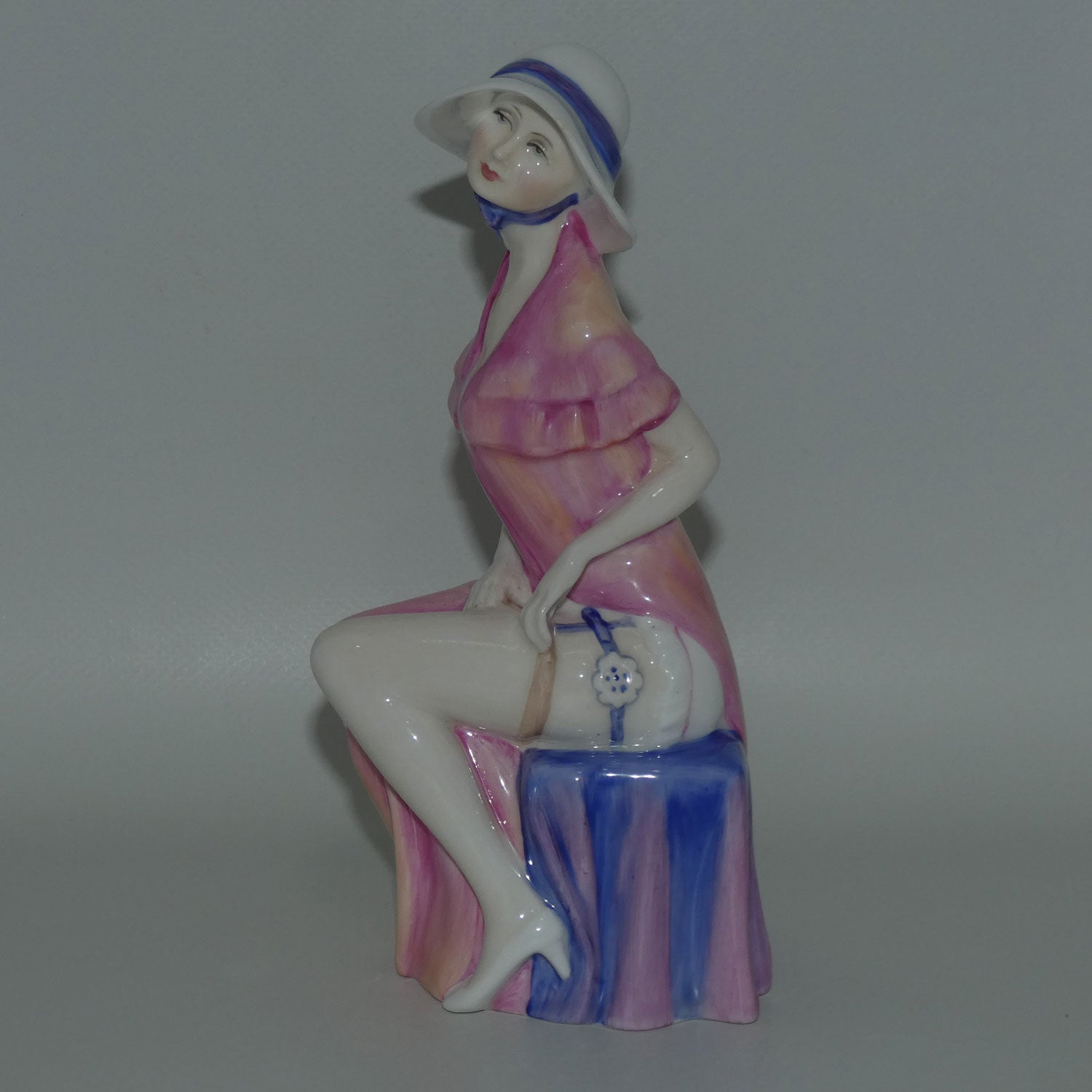 hn3177-royal-doulton-figure-harriet