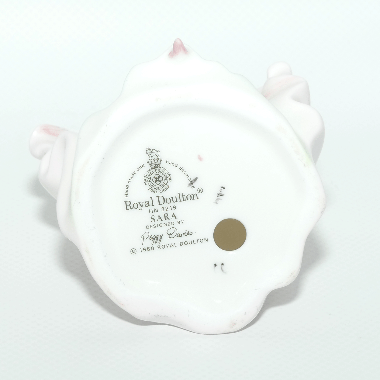 HN3219 Royal Doulton miniature figure Sara | Green and Pink