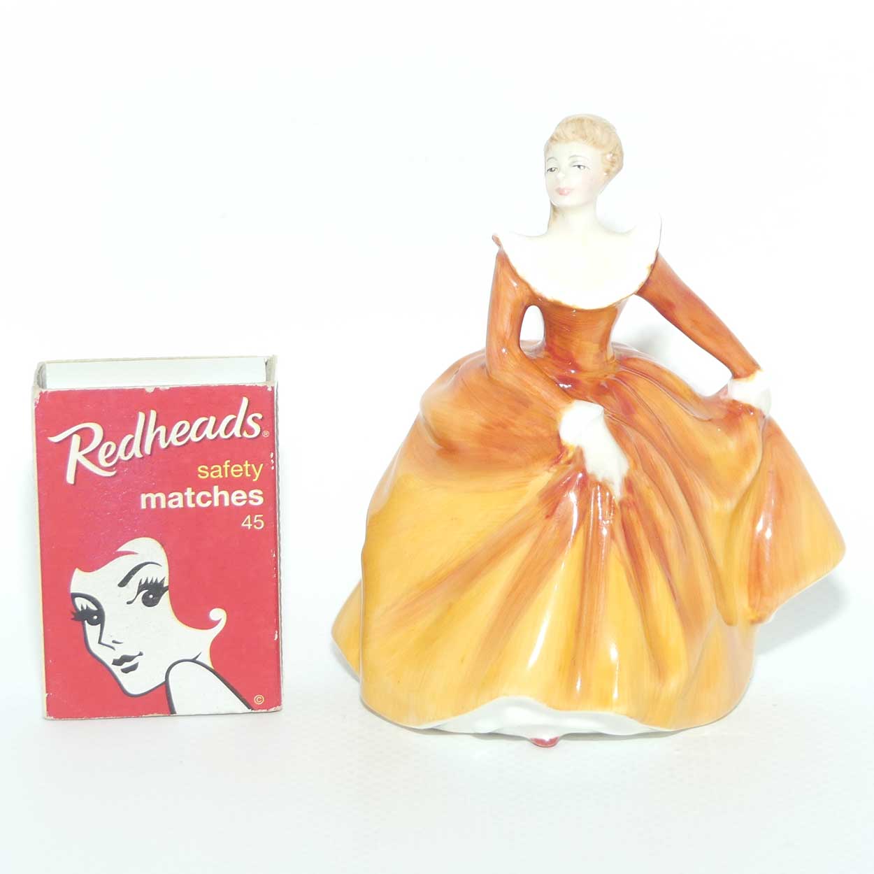 HN3220 Royal Doulton miniature figure Fragrance | Gold