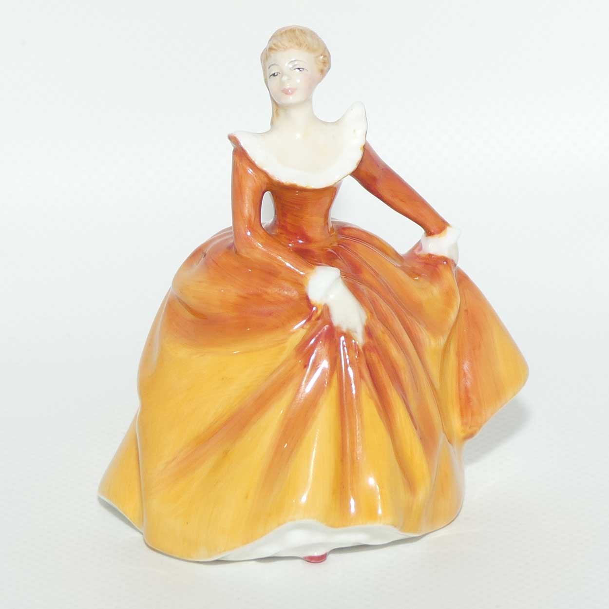 HN3220 Royal Doulton miniature figure Fragrance | Gold