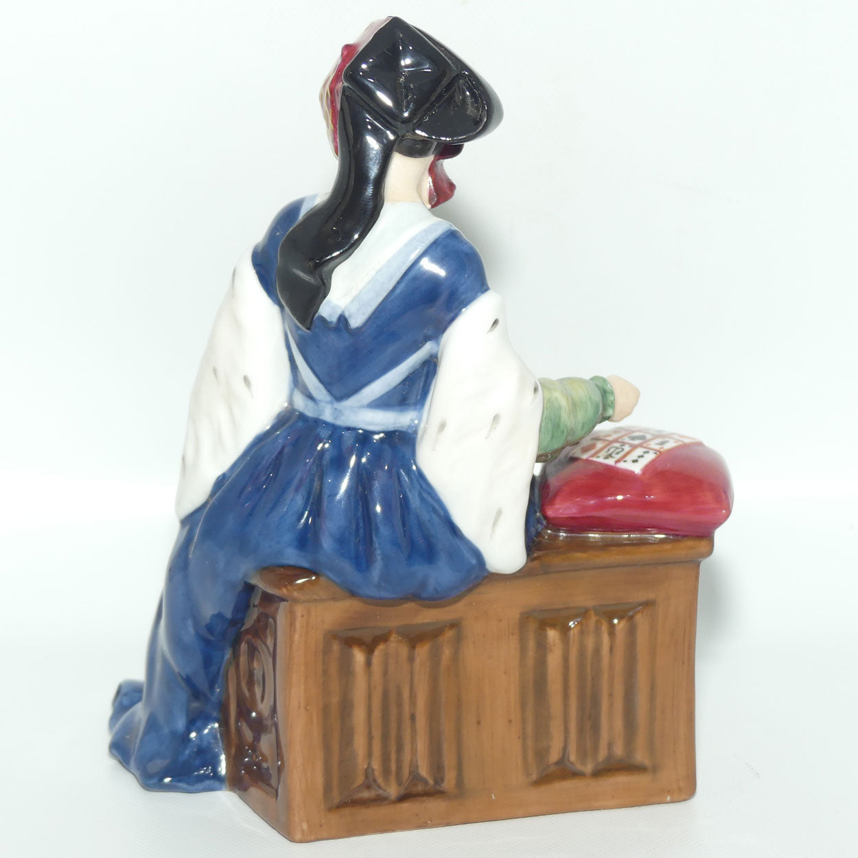 HN3233 Royal Doulton figure Catherine of Aragon | LE 3732/9500