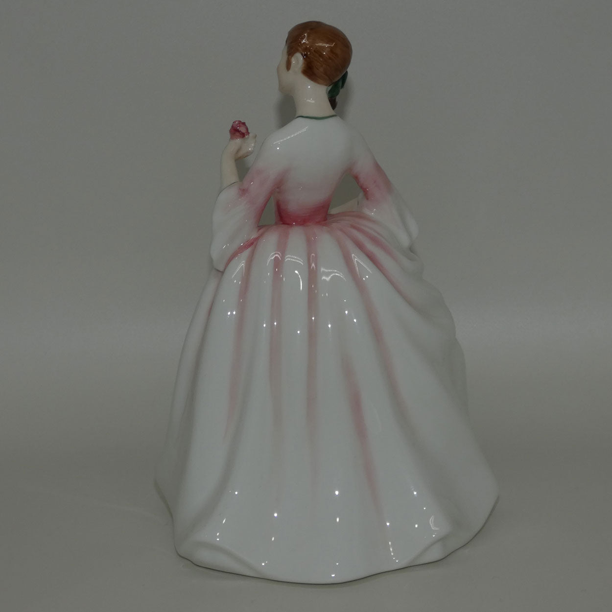 hn3303-royal-doulton-figure-tender-moment