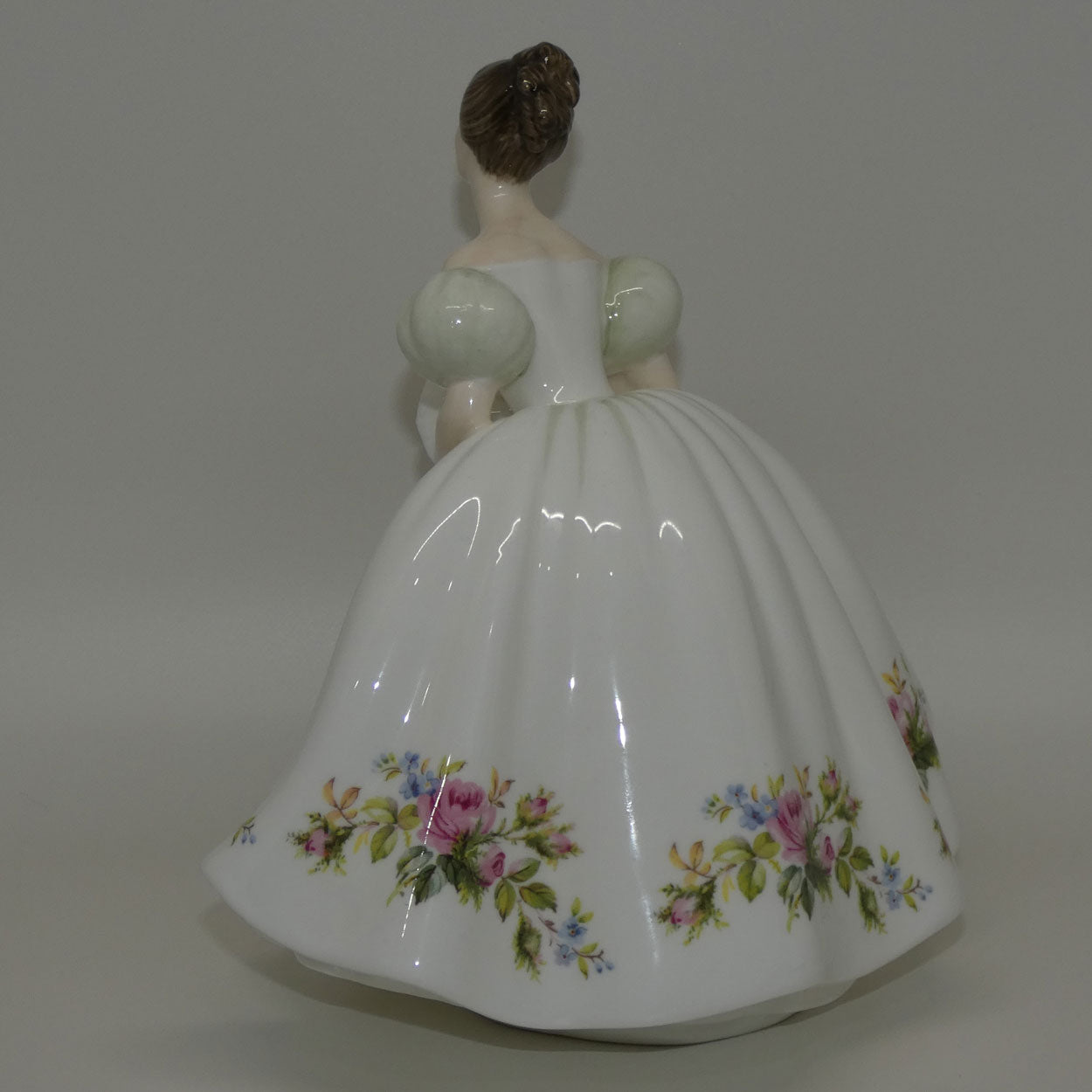 hn3304-royal-doulton-figure-samantha