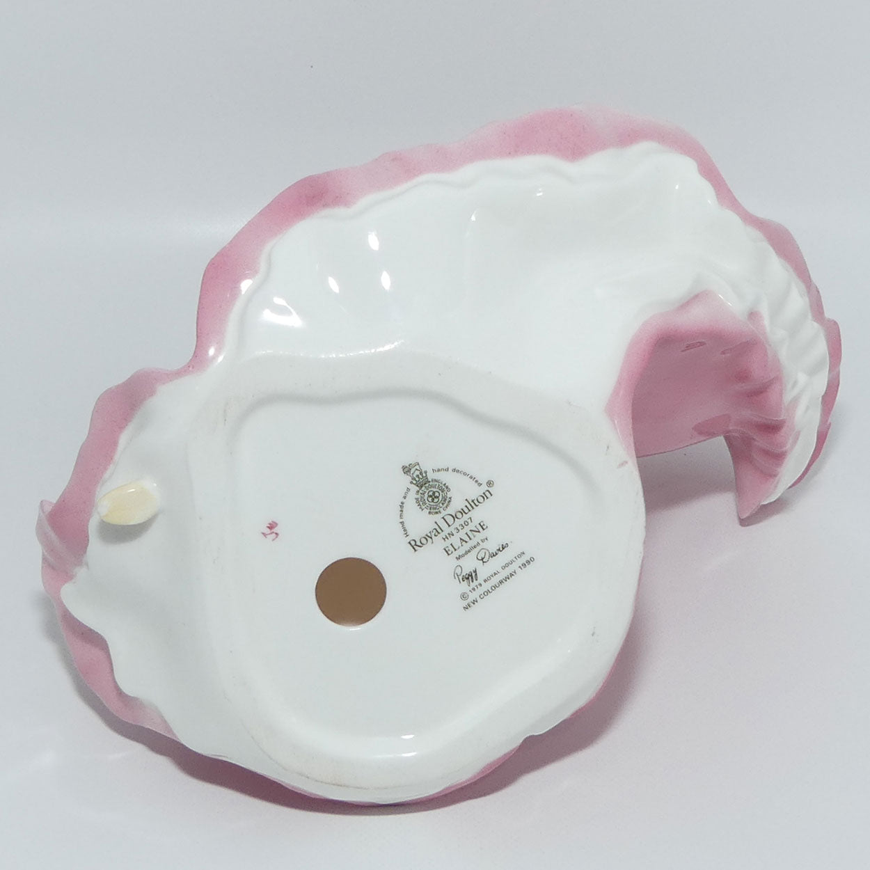 HN3307 Royal Doulton figurine Elaine | Solid Pink