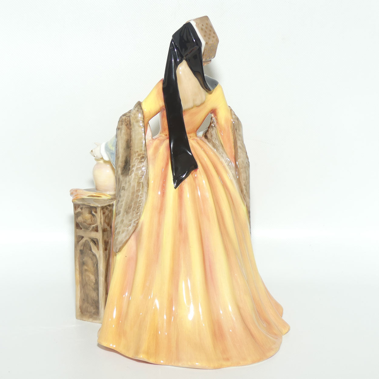 HN3349 Royal Doulton figure Jane Seymour | with Certificate