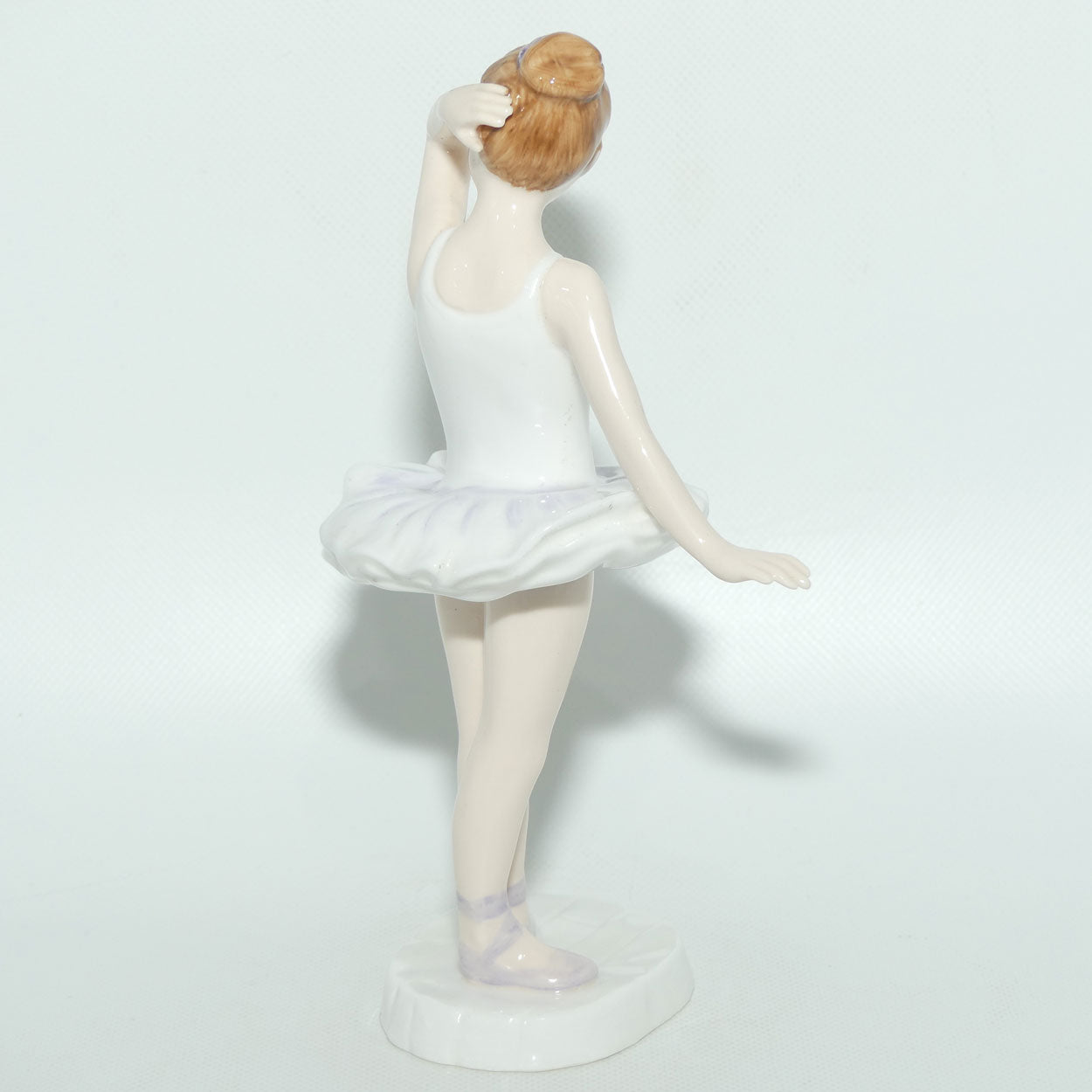 HN3395 Royal Doulton figure Little Ballerina | Mauve | unrecorded