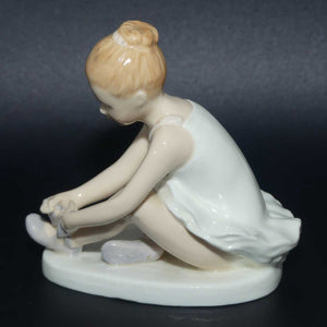 HN3434 Royal Doulton figure Ballet Shoes | First Year of Issue